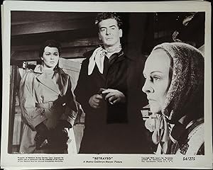 Bild des Verkufers fr Betrayed 8 x10 Still 1954 Victor Mature, Lana Turner and Nora Swinburne! zum Verkauf von AcornBooksNH