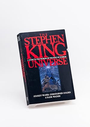 Imagen del vendedor de The Stephen King Universe: A Guide to the Worlds of the King of Horror a la venta por Yesterday's Gallery, ABAA