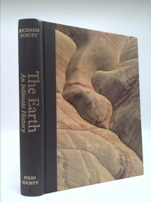 Imagen del vendedor de THE EARTH: An Intimate History a la venta por ThriftBooksVintage