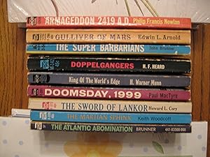 Immagine del venditore per Ace Singles Science Fiction Economical Reading Lot - 9 Paperback Book Lot (See Picture for Titles) venduto da Clarkean Books