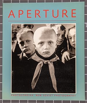 Imagen del vendedor de Aperture 116; Photostroika: New Soviet Photography a la venta por Christopher Morrow, Bookseller