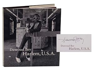 Imagen del vendedor de Dawoud Bey: Harlem, U.S.A. (Signed First Edition) a la venta por Jeff Hirsch Books, ABAA