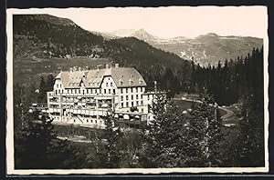 Ansichtskarte Davos-Dorf, Die Basler-Heilstätte gegen die Berge
