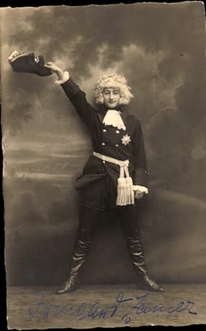 Foto Ansichtskarte / Postkarte Theaterszene, Schauspieler als Der alte Fritz