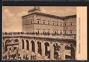 Cartolina Montecassino, Cortile centrale in Pentecoste