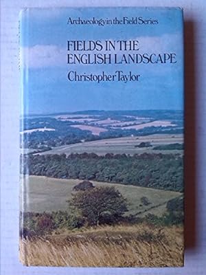 Bild des Verkufers fr Fields in the English Landscape zum Verkauf von WeBuyBooks