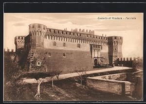 Cartolina Gradara, Castello, Facciata