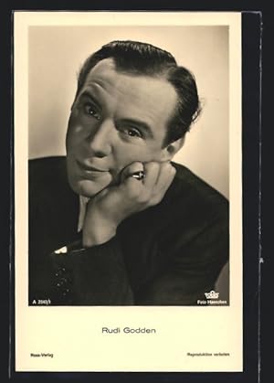 Bild des Verkufers fr Ansichtskarte Schauspieler Rudi Godden in Kamera blickend zum Verkauf von Bartko-Reher