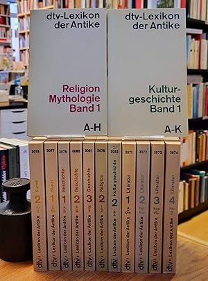 Bild des Verkufers fr dtv-Lexikon der Antike: Abteilung I (1): Philosophie, Literatur, Wissenschaft (4 Bnde) / Abteilung II (2): Religion Mythologie (2 Bnde) / Abteilung III (3): Kunst (2 Bnde) / Abteilung IV (4): Geschichte (3 Bnde) / Abteilung V (5): Kulturgeschichte (2 Bnde), 13 Bnde, (= alles), zum Verkauf von Antiquariat Orban & Streu GbR