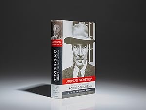 Immagine del venditore per American Prometheus; The Triumph and Tragedy of J. Robert Oppenheimer venduto da The First Edition Rare Books, LLC