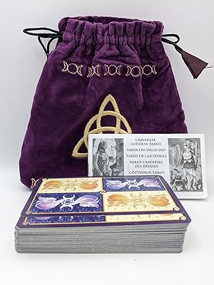 Bild des Verkufers fr Universal Goddess Tarot (Deck, booklet & pouch) zum Verkauf von Bay Used Books
