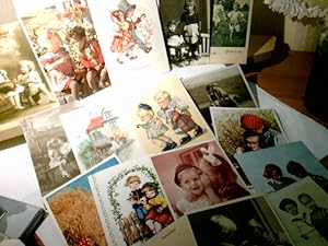 Nostalgie / Vintage. Kinder. Konvolut. 17 x Alte Ansichtskarte / Postkarte s/w u. farbig, ungel. ...