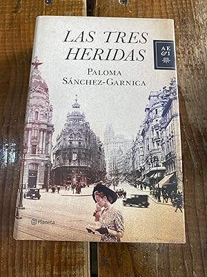Seller image for Las tres heridas for sale by Trfico de Libros Lavapies