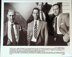 Image du vendeur pour L.A. Confidential 8 X 10 Still 1997 Cromwell, Pearce, Crowe and Spacey! mis en vente par AcornBooksNH