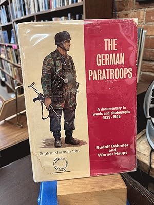 Image du vendeur pour Fallschirmjager: Bildband und Chronik 1939-1945 / The German Paratroopers: A Documentary in Words & Photographs 1939-1945 mis en vente par Ed's Editions LLC, ABAA