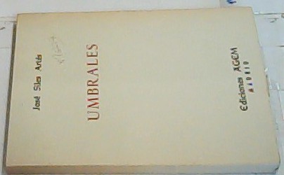 Seller image for Umbrales (coleccin de cuentos) for sale by Librera La Candela