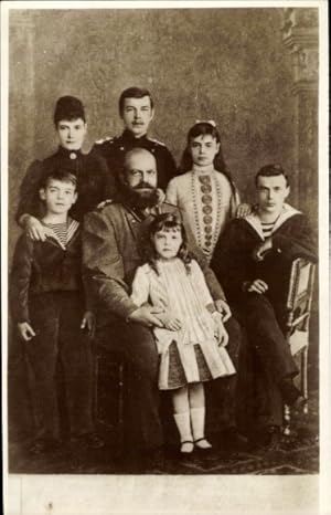 Ansichtskarte / Postkarte Kaiser Alexander II. mit Familie, Nikolaus II., Olga