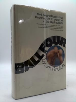 Immagine del venditore per Ball Four: My Life and Hard Times Throwing the Knuckleball In the Big Leagues venduto da ThriftBooksVintage