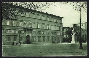Cartolina Lucca, Piazza Napoleone con palazzo, Provinciale
