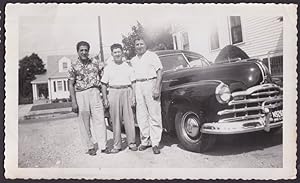 Imagen del vendedor de 3 guys & 1948 Pontiac Silver Streak RI plate N926? vernacular snapshot a la venta por The Jumping Frog