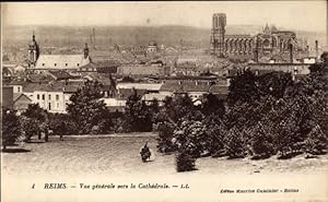 Ansichtskarte / Postkarte Reims Marne, Vue generale vers la Cathedrale