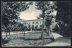 Cartolina Montecatini Terme, Bagni di Montecatini, Albergo Regina dai giardini della Stab. Tettuccia