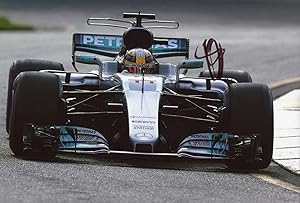 Bild des Verkufers fr Lewis Hamilton Autograph | signed photographs zum Verkauf von Markus Brandes Autographs GmbH