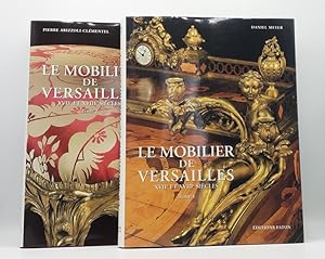 Bild des Verkufers fr Le mobilier de Versailles. XVIIe et XVIIIe sicles. Photographies (sauf mentions contraires) de Jean-Yves et Nicolas Dubois. zum Verkauf von Librairie Le Trait d'Union sarl.