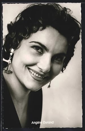 Ansichtskarte Schauspielerin Angéle Durand mit auffälligen Ohrringen