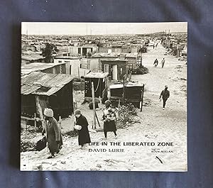 Image du vendeur pour Life in the liberated zone mis en vente par Antiquariaat Digitalis