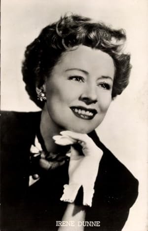 Ansichtskarte / Postkarte Schauspielerin Irene Dunne, Portrait