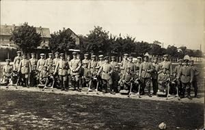 Foto Ansichtskarte / Postkarte Soldaten in Uniformen, Maschinengewehr Abteilung, I WK