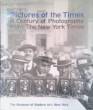 Image du vendeur pour Pictures of the Times: A Century of Photography from the New York Times mis en vente par Klondyke
