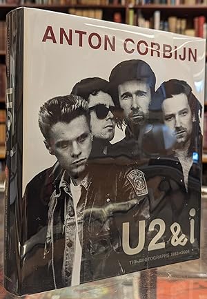 Bild des Verkufers fr U2 & i: The Photographs 1982-2004 zum Verkauf von Moe's Books