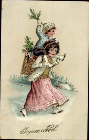 Ansichtskarte / Postkarte Glückwunsch Weihnachten, Mädchen trägt einen Jungen auf den Schultern