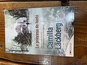 Imagen del vendedor de La princesa de hielo: Misterios y secretos familiares en una emocionante novela de suspense. a la venta por Trfico de Libros Lavapies