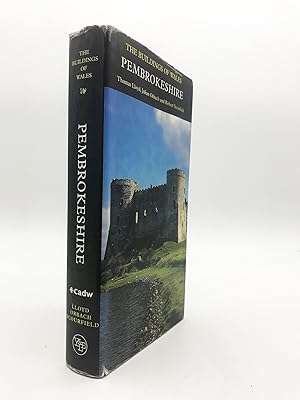 Bild des Verkufers fr Pembrokeshire  " Pevsner Buildings of Wales Series: The Buildings of Wales (Pevsner Architectural Guides: Buildings of Wales) zum Verkauf von Parrot Books