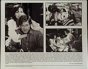 Image du vendeur pour Up Close & Personal Lot of Five 8 X 10 Stills 1996 Robert Redford, Michelle Pfeiffer mis en vente par AcornBooksNH