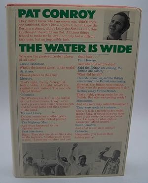 Imagen del vendedor de The Water Is Wide a la venta por Easy Chair Books