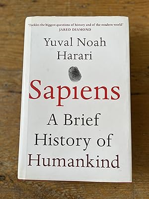 Immagine del venditore per Sapiens: A Brief History of Humankind venduto da Mungobooks