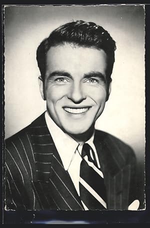 Bild des Verkufers fr Ansichtskarte Schauspieler Montgomery Clift lchelnd seine schnen Zhne zeigend zum Verkauf von Bartko-Reher