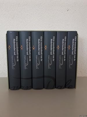 Seller image for Van Dale Klein woordenboek van de Nederlandse taal (6 delen in cassette) for sale by Klondyke
