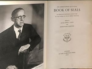 Bild des Verkufers fr Sir Christopher Hatton's book of seals : to which is appended a select list of the works of Frank Merry Stenton zum Verkauf von WeBuyBooks