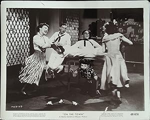 Seller image for On the Town 8 X 10 Still 1949 Gene Kelly, Frank Sinatra! for sale by AcornBooksNH