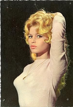 "Brigitte BARDOT" Carte postale originale fin 50 (Photo Sam Lévin)