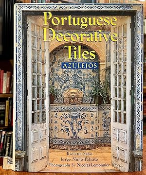 Bild des Verkufers fr Portuguese Decorative Tiles: Azuelejos zum Verkauf von Argosy Book Store, ABAA, ILAB