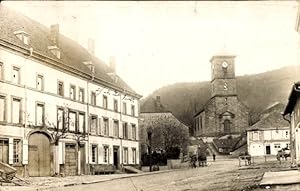 Foto Ansichtskarte / Postkarte Allarmont Vosges, Ortspartie, Kirche