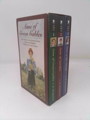 Image du vendeur pour Anne of Green Gables Boxed Set (Anne of Green Gables, Anne of Avonlea, Anne of the Island) (Vol. 1, 2, 3) mis en vente par ThriftBooksVintage