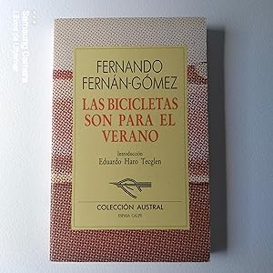 Bild des Verkufers fr Las bicicletas son para el verano. Introduccin Eduardo Haro Tecglen. zum Verkauf von Libros de Ultramar. Librera anticuaria.