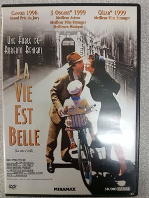 Seller image for La vie est belle for sale by Dmons et Merveilles